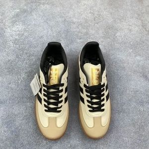 Meet your Posher, Freeric